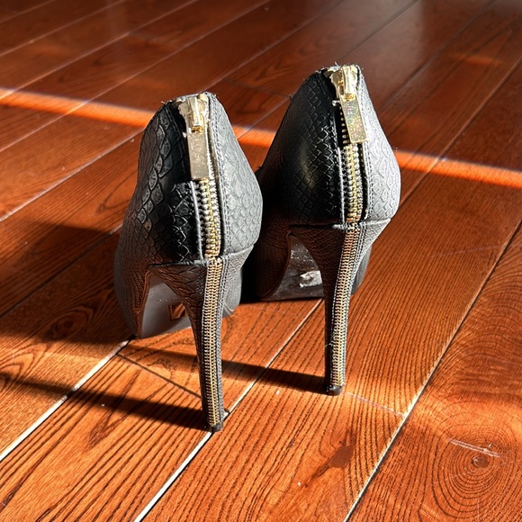 Call it Spring Heels - Picture 2 of 4